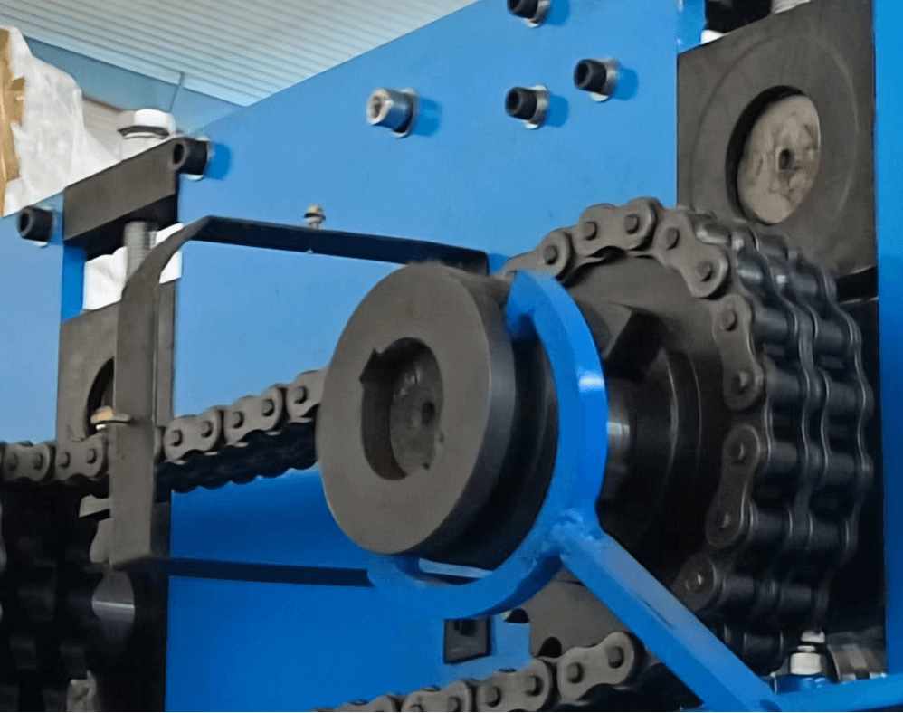 Floor deck roll forming machine