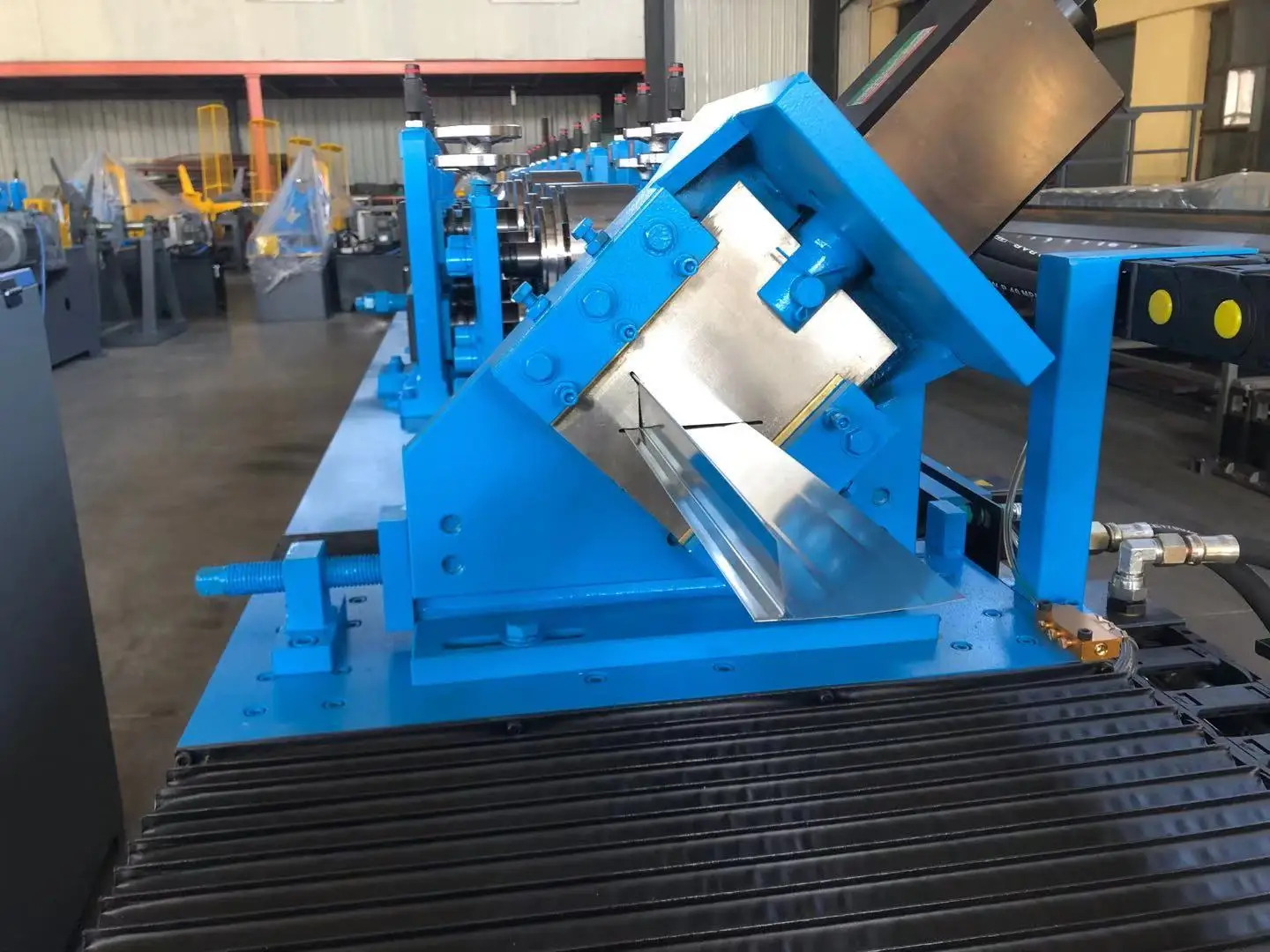 drip edge roll forming machine