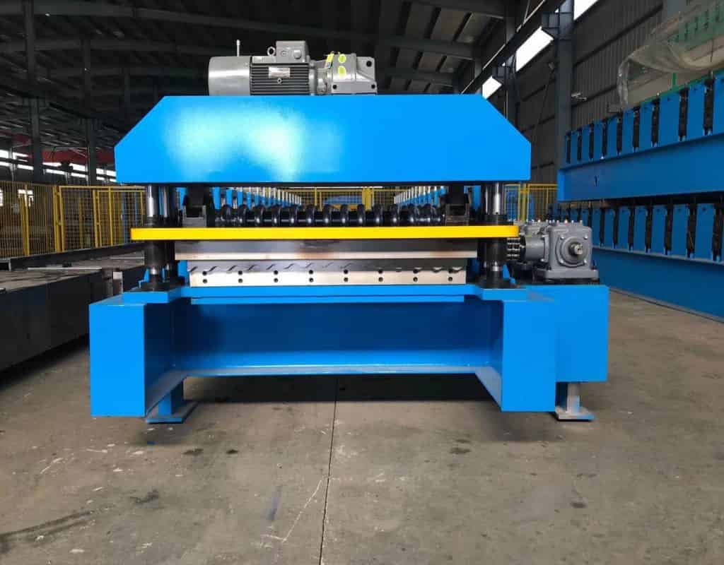 corrugated-roofing-sheet-machine