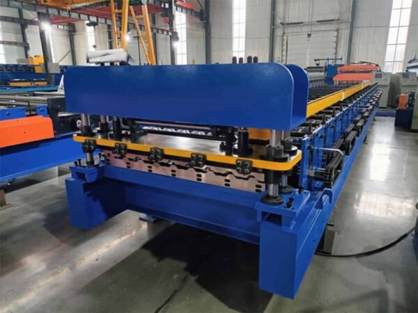 The-HR-36-roof-panel-Machine